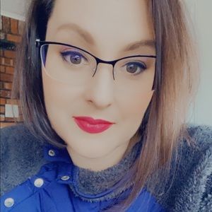 Meet your Posher, Abby